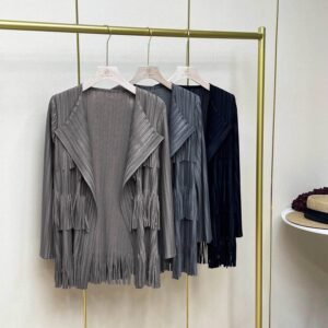 Jianing new style temperament striped retro new style slimming women's long sleeved tassel cardigan top early autumn pleated fashion