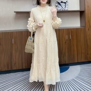 Miyake Heavy Industries Embroidered Fashionable Dress for Autumn and Winter 2024 New Style, Skinny and Wrinkled Large Size Bottom Cover to Cover the Stomach：圖片 2