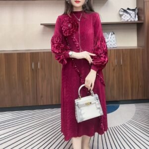 Miyake pleated velvet dress with fashionable temperament for autumn and winter, new oversized loose and slimming long skirt for mothers, thick skirt