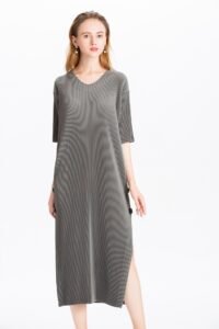 Side button vertical stripe dress, still color, light mature women's clothing, pleated Jianing new product, home commuting, loose and comfortable long skirt：圖片 2