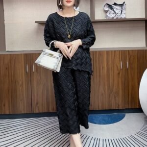 Fall/Winter Versatile 2024 New Women's Round Neck Top, Casual Pants, Two Piece Set, Stylish and Western Style：圖片 4