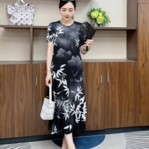 Round neck temperament, summer short sleeved new style, slimming, mid length, high-end loose dress, ink wash bamboo fashion, mom：圖片 7