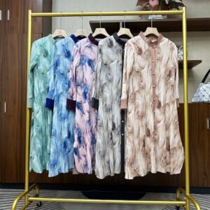Miyake 2024 New Fashion Set Women's Medium Long Long Sleeve Round Neck Top Small and Versatile Two piece New Year's Dress：圖片 4