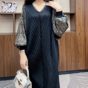 Early autumn high-end pleated slimming long dress with loose lantern sleeves and a stylish V-neck that covers flesh and stomach, long skirt：圖片 10