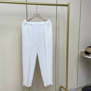 Summer high waisted solid color simple and versatile women's pants with pleats and small legs, thin and loose pleats, slimming down by 9%, casual：圖片 3