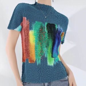 Miyake pleated top exudes a slimming temperament for women's high-end casual fashion round neck oil brush semi high neck printed short sleeved shirt：圖片 4
