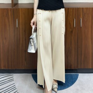Simple plus size fashionable women's clothing with elastic waistband, casual and versatile straight leg pants, glass bead split pants, pleated and slimming