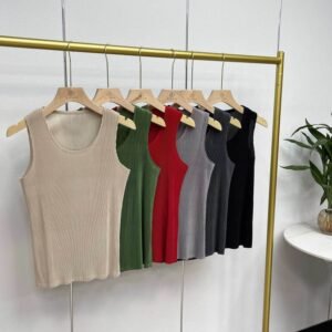 Large base ice silk vest, summer new item, knitted sleeveless loose fit, worn for slimming, round neck solid color vest top：圖片 3