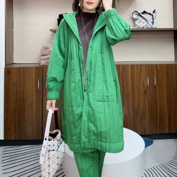Cotton padded clothes Fashion pleats Sanzhai long coat Winter 2024 Autumn winter loose new casual cotton padded clothes keep warm China-Chic