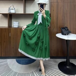 Women's high-end fragrant dress autumn and winter base bow slimming 2024 long sleeved new long skirt temperament floral skirt：圖片 3