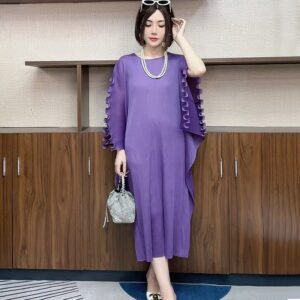 High end new dress with pleated and stylish style, oversized to show off weight, loose and fashionable to cover the stomach, knee high skirt to cover the stomach：圖片 5
