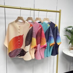 New pleated loose and versatile printed round neck cardigan with 13 leaf button top and batwing sleeves, stylish and stylish：圖片 3