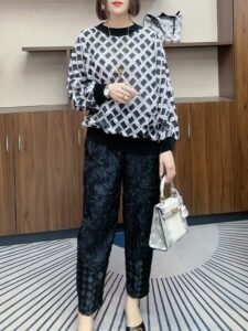 Autumn and winter plus size new slimming casual pants jacquard pencil pants 2024 thick wide leg loose pants cover flesh：圖片 2