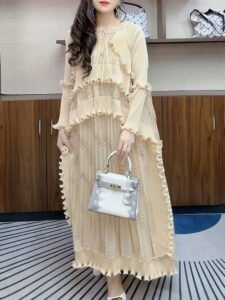 New Super Immortal Flesh Covering Dress for Young Autumn and Winter, Black Fungus Edge length Dress, Elegant and Noble with a Western Style：圖片 4