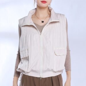 Miyake's new fashionable short cotton jacket with pleated outer layer, loose fitting sleeveless vest cotton jacket, warm and practical outerwear