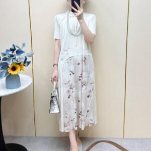 Women's dress embroidered skirt exudes a slimming and stylish temperament, summer art versatile, Chinese style, new Chinese style buckle print