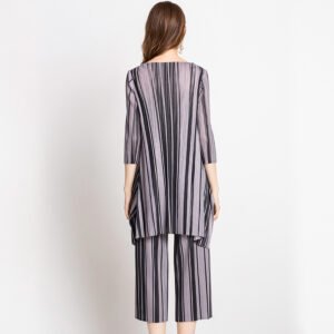 K80834- Color blocked vertical stripe set with three quarter sleeves, high-end fashion two-piece set：圖片 9