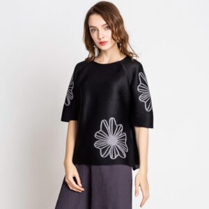 Jianing top T-shirt with high-end design, round neck and five quarter sleeves, elegant commuting style, and loose print on the headband：圖片 4