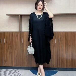 High end new dress with pleated and stylish style, oversized to show off weight, loose and fashionable to cover the stomach, knee high skirt to cover the stomach：圖片 7