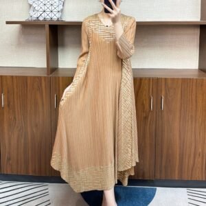 Autumn and winter pleated loose flesh covering versatile pullover long sleeved slimming V-neck hot stamping dress long skirt high-end temperament