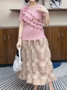 Miyake 2024 Summer Korean Edition Solid Color Ruffle Fold Round Neck Short Sleeve Loose T-shirt Top for Women：圖片 8
