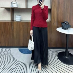 New retro and stylish plus size pleated slim fit women's clothing base casual long sleeved button embroidered top：圖片 2