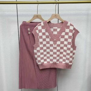 New Summer Versatile Fashion V-neck Age Reducing Casual Half Skirt Set, Vest Set, Skirt Art Retro Style：圖片 9