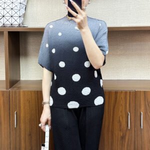 Explosive gradient color polka dot pleated print five quarter sleeve T-shirt for women's summer temperament, slimming casual top, fashionable