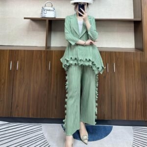 Jia Ning's new slimming plus size fashionable and stylish women's button autumn and winter edition lapel fungus set：圖片 3