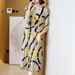 K221161 Large Loose Mom Style Long Three Line Vertical Strip Dress：圖片 7