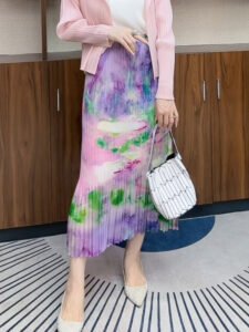 Miyake Fish Tail Heavy Industry pleated midi skirt with high-end feel, elastic waist, colorful printed hanging feeling, slimming effect, mid length skirt for children：圖片 3