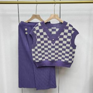 New Summer Versatile Fashion V-neck Age Reducing Casual Half Skirt Set, Vest Set, Skirt Art Retro Style：圖片 5