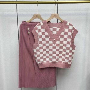 New Summer Versatile Fashion V-neck Age Reducing Casual Half Skirt Set, Vest Set, Skirt Art Retro Style：圖片 7