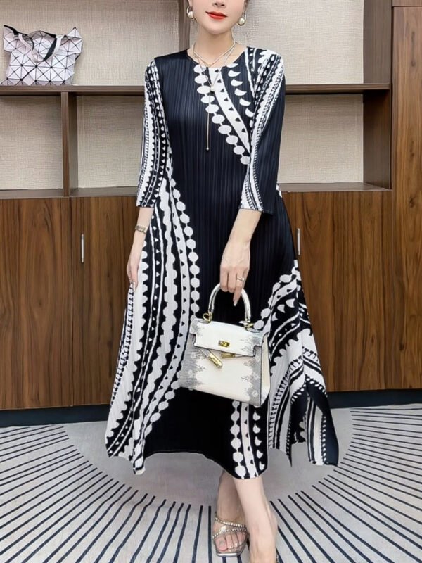 Hot selling 2024 autumn new high-end printed temperament fashionable slimming pleated women's dress high-end slit