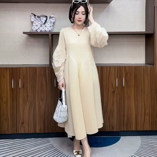 Autumn dress slimming temperament long sleeved autumn and winter fashion French waist cinching light luxury style versatile long skirt maternity wear