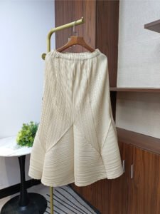 Summer half length skirt with floral buds, high waisted, fashionable, versatile, pleated, elegant, mid length, and Western style：圖片 4
