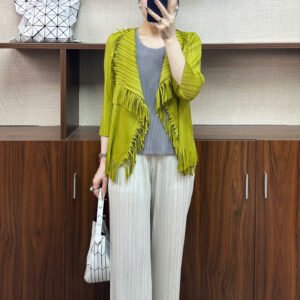 Jia Ning Summer Women's Top, Women's Coat, Women's Anti Croup Shirt, Show off Skinny Temperament, Long Sleeve Fashion, Casual Style, Versatile, Thin Style