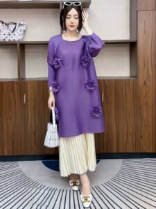 Temperament internet celebrity fashionable purple round neck autumn and winter dress jacquard slimming versatile bottoming loose mid-length national style：圖片 3