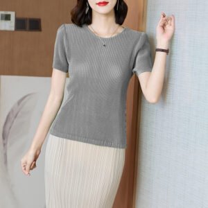 Jiatwisted pleated breathable high elasticity round neck dense pleated sports comfortable and refreshing short sleeved shirt with holes：圖片 7