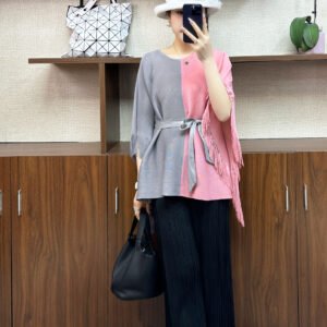 Jia Ning pleated round neck plus size slimming loose fitting pullover simple women's casual color blocked tassel top