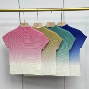 Jia Ning's new versatile temperament slim fit short round neck high neck gradient color corn pleated top：圖片 3