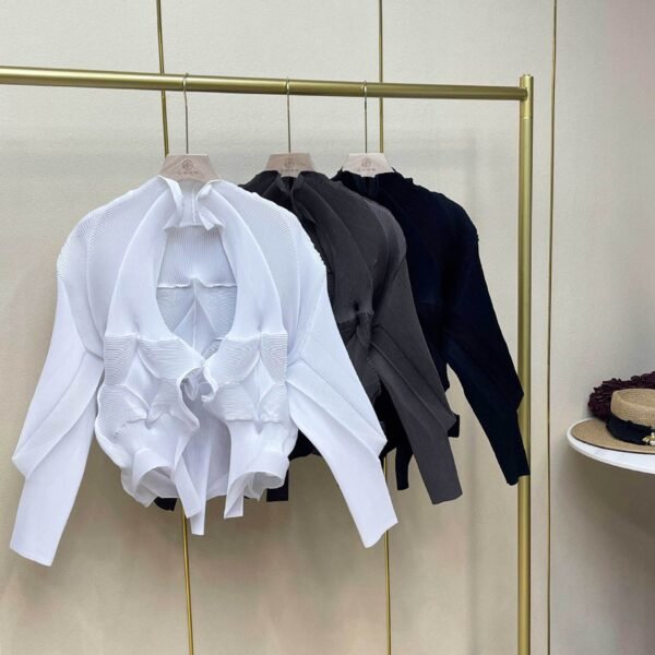 Retro elegant women's long sleeved plus size personalized loose one button water chestnut top