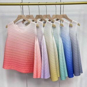 Jia Ning's new versatile and fashionable round neck summer irregular gradient color vest top