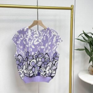Jia Ning's new summer short sleeved V-neck loose sleeveless clover print vest top：圖片 7