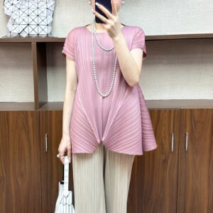 Slim and fashionable summer loose solid color short sleeved temperament casual versatile thin Korean version pleated top vest