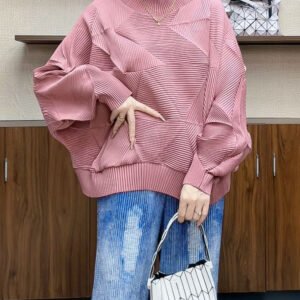 Jia Ning San Zhai's new pleated women's clothing in large size loose fitting pullover, stylish diamond pleated top, early autumn loose long sleeved