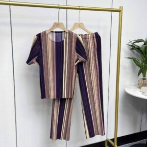K231201 round neck versatile and fashionable summer short sleeved color blocked set striped set：圖片 6