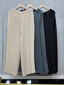 Casual pants, casual wide leg pants, straight leg pants, loose new style, autumn and winter new style, long pants, versatile, covering the belly and showing off weight：圖片 7
