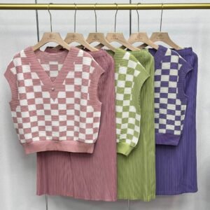 New Summer Versatile Fashion V-neck Age Reducing Casual Half Skirt Set, Vest Set, Skirt Art Retro Style：圖片 8
