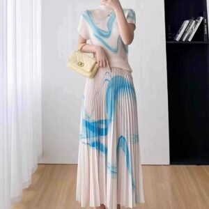 Summer new high neck round neck mid length elastic band half skirt set, ink wash corn pleat set, fresh and sweet
